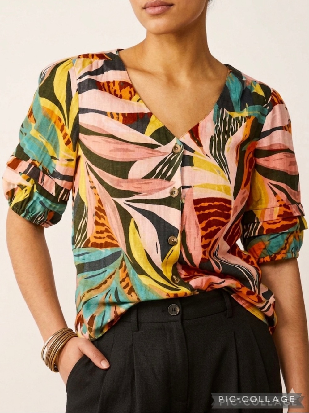 Sonoma Pleated Elbow Sleeve V-neck Button Front Top NWT L Tropical